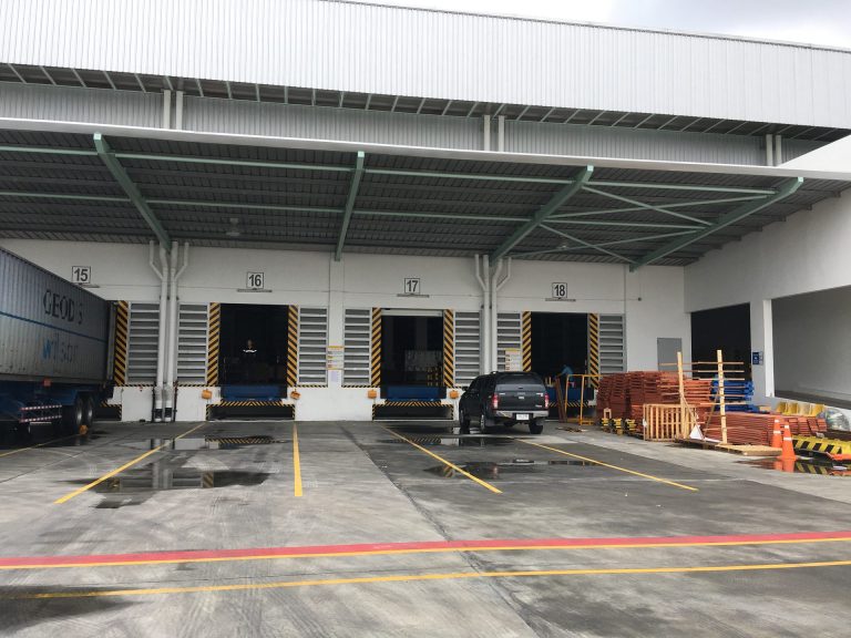 Loading docks at the FOTON parts distribution centre